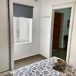 Casa La Parra, 64 *
